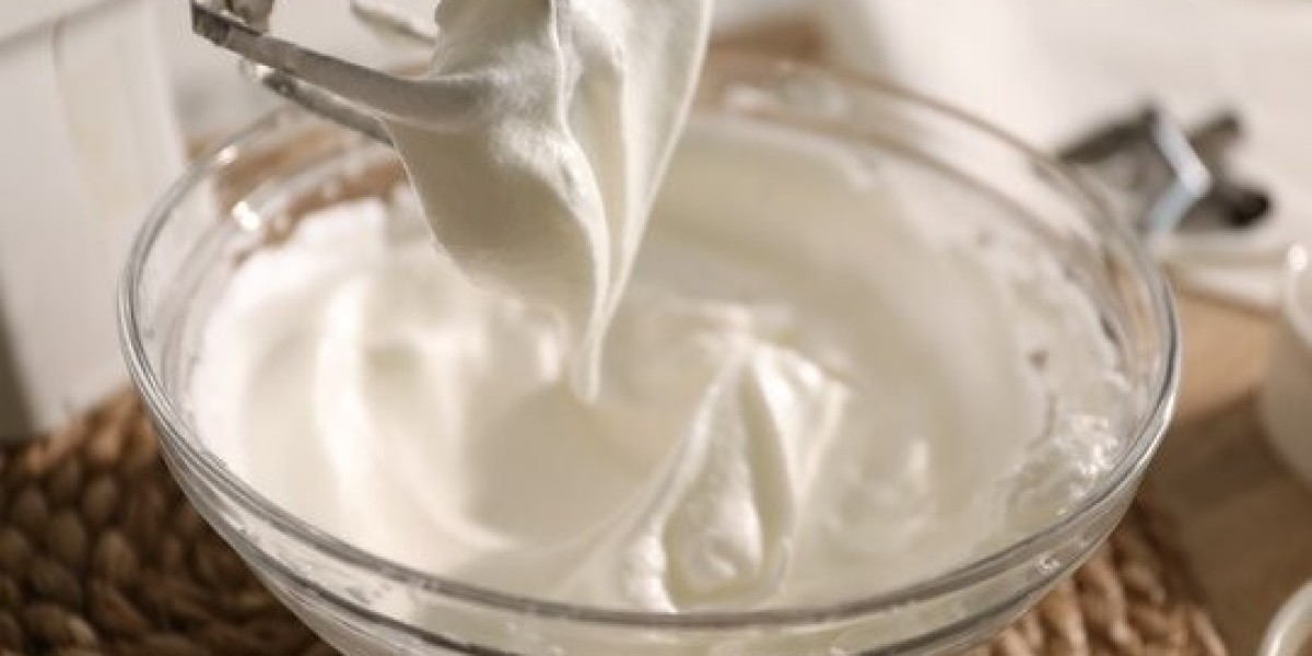 Easy Dessert Ideas Using Fresh Dairy Cream for Rich Flavor
