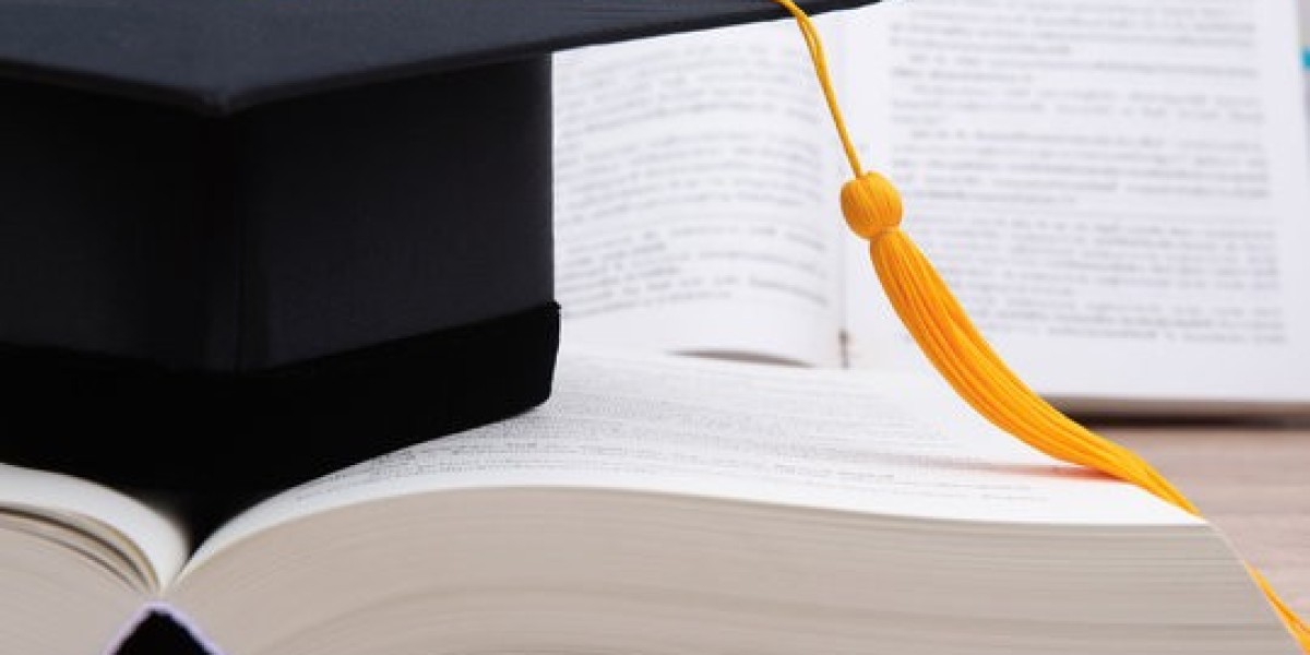 How Students Can Improve Academic Writing Skills