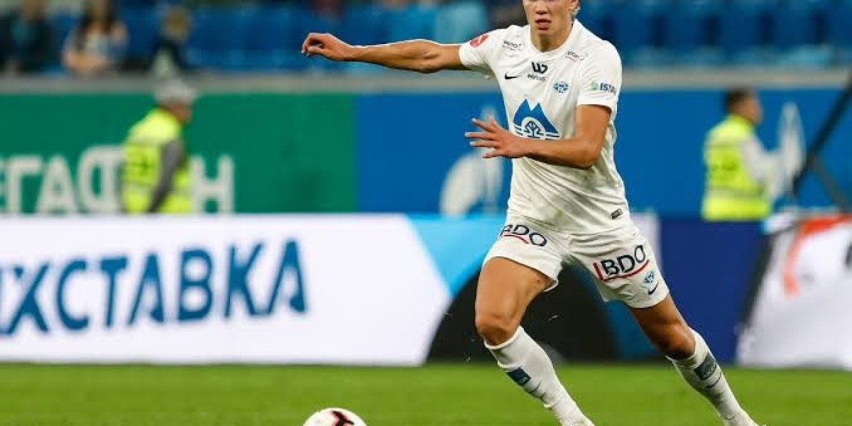 Phil Foden Creates Attacking Problems with Creative Display for England