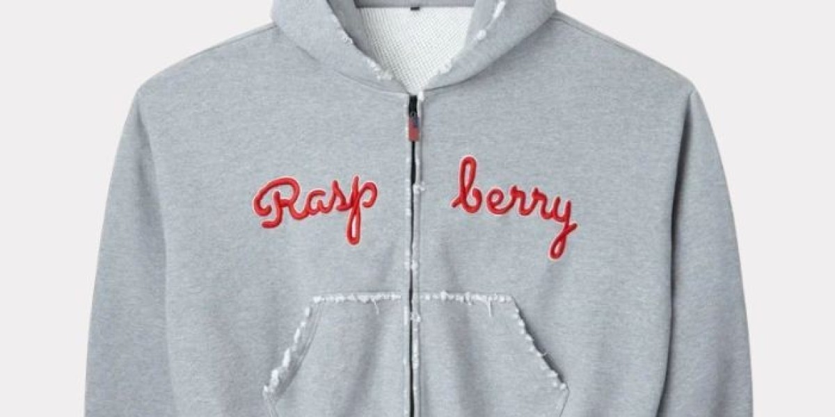 Raspberry Hills Clothing: Modern Fashion for a Relaxed Everyday Look