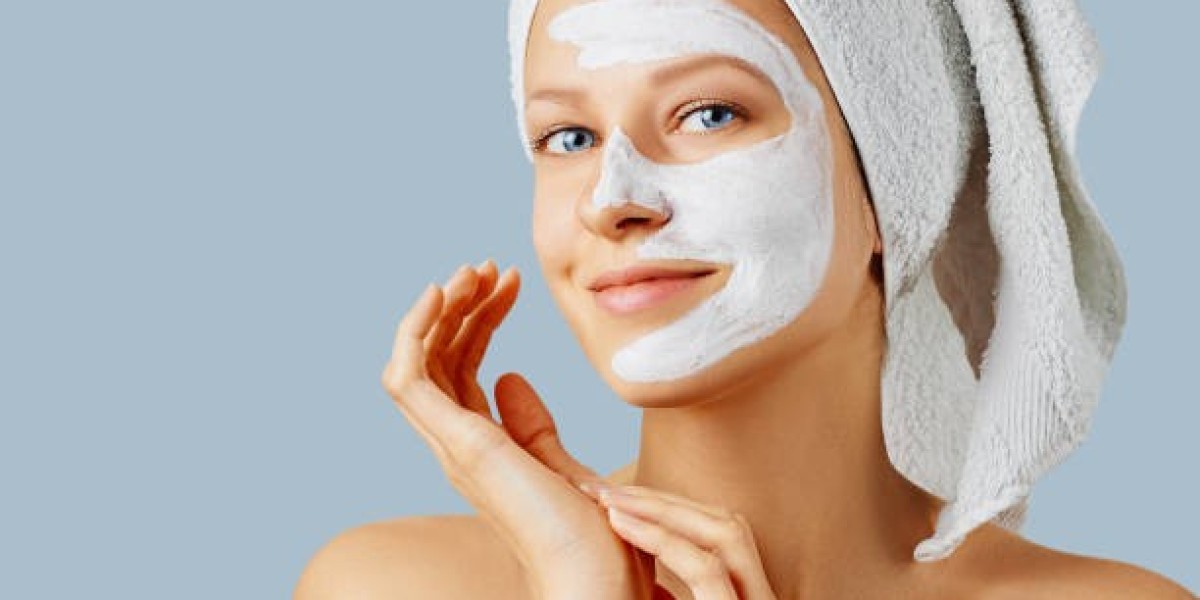Deep Cleansing Facial for a Brighter and More Refreshed Look