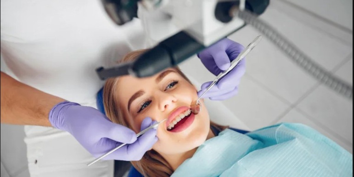 How to Find the Right Cosmetic Dentist in Allen, TX for Your Smile?