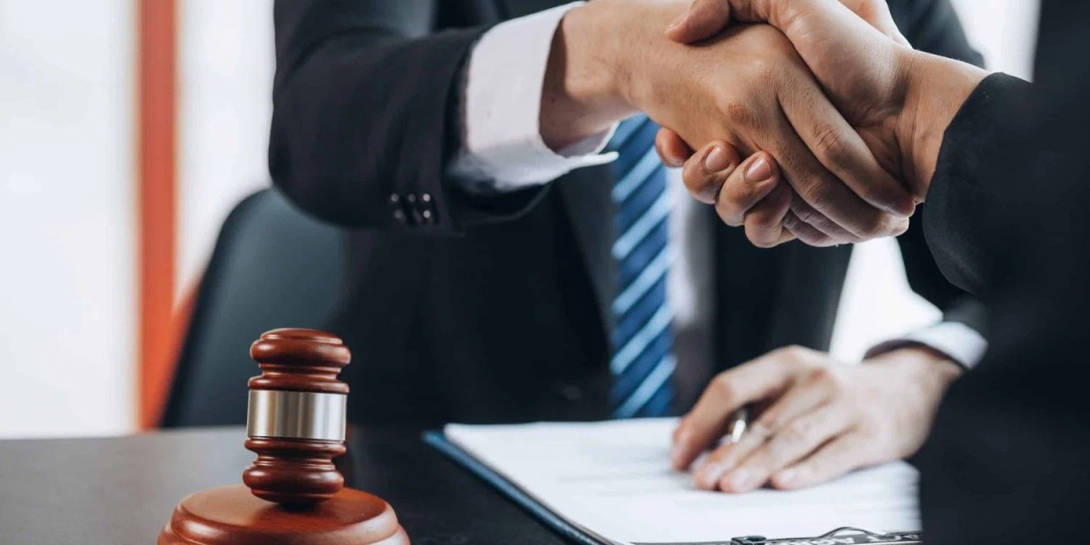 Finding the Best Immigration and Emergency Deportation Lawyers in London