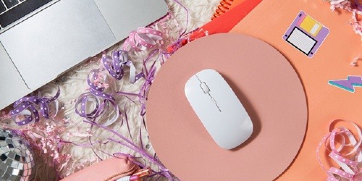 How an XXXXL Mouse Pad Improves Your Desk Setup