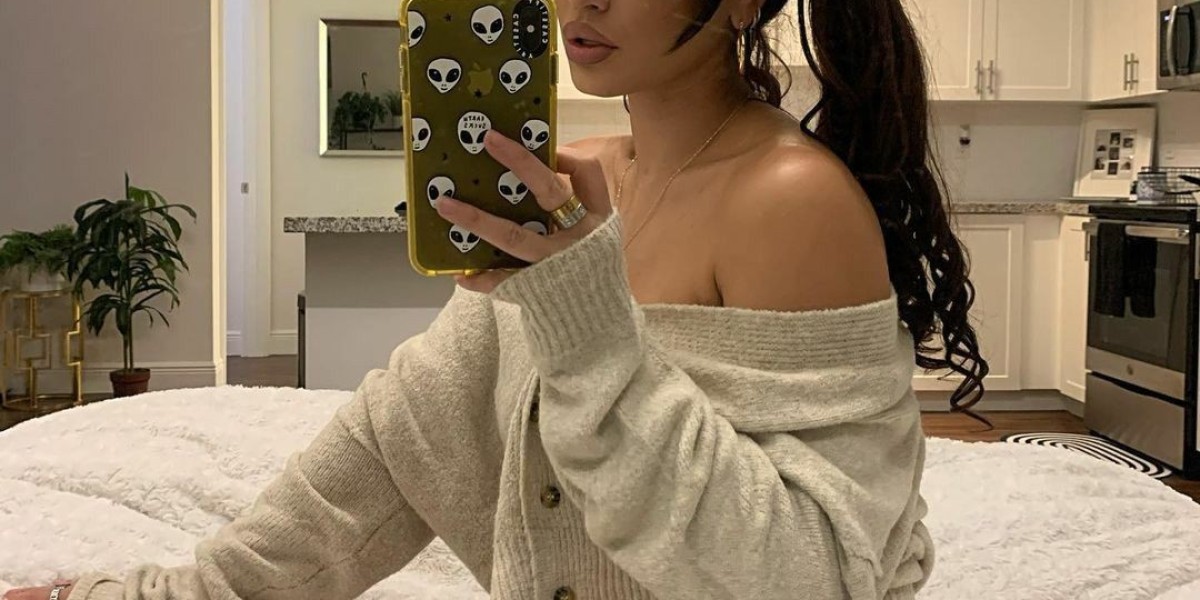 Find the Perfect Match with Sexy Goregaon Call Girls