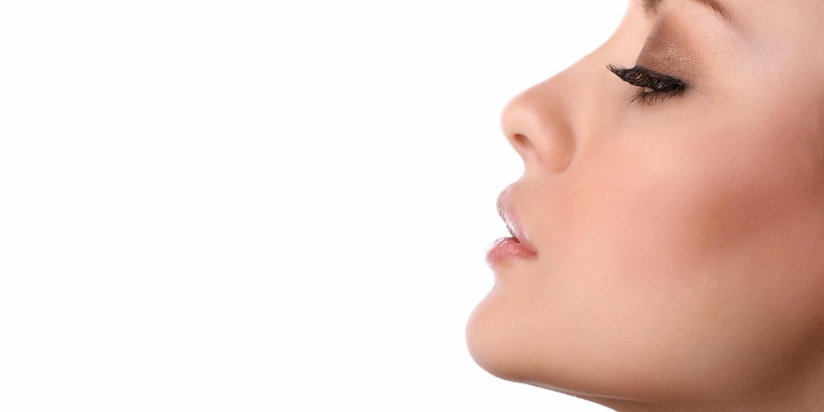 Ultrasonic Rhinoplasty Dubai: How Can Nasal Bone Structure Guide Treatment Planning?