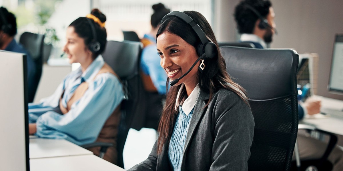 Hosted VoIP Services: The smarter way to enhance business communication in the UK.